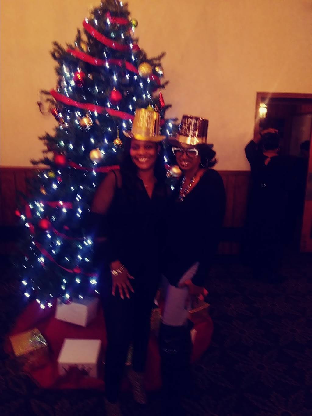 Kaceys Restaurant | restaurant | 17800 Lorenz Ave, Lansing, IL 60438, USA | 7088957720 OR +1 708-895-7720