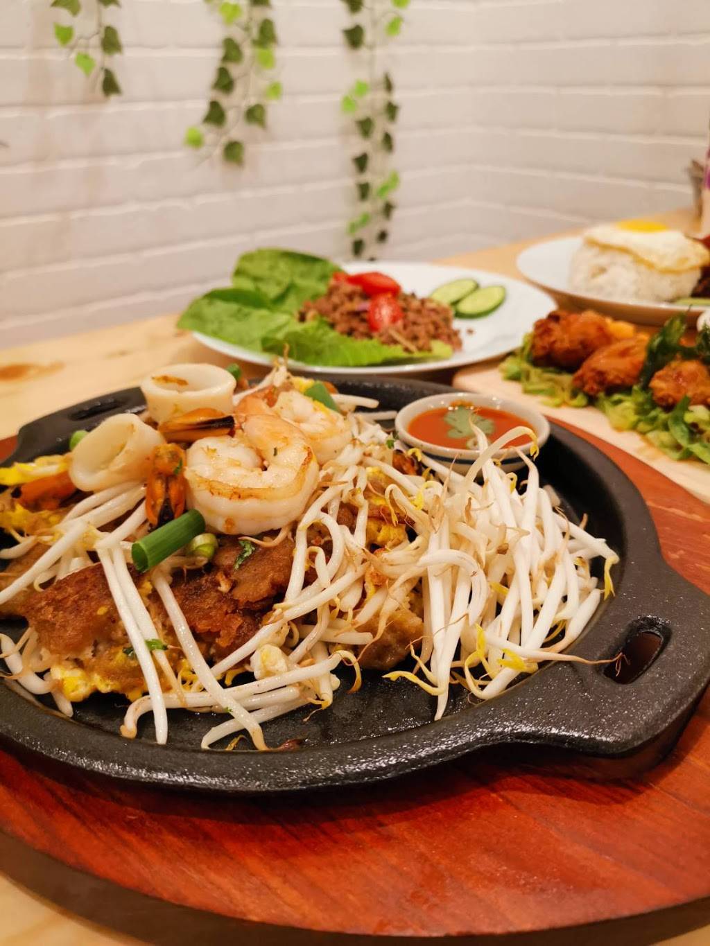 Thaisaapquincy | restaurant | 3 Brook St, Quincy, MA 02170, USA | 6174048185 OR +1 617-404-8185