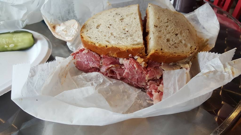 Kaufmans Bagel & Delicatessen | bakery | 4905 Dempster Street, Skokie, IL 60077, USA | 8476776190 OR +1 847-677-6190