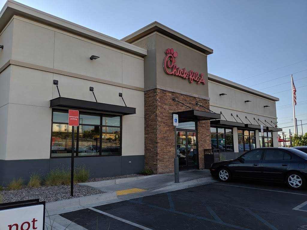 Chick-fil-A | restaurant | 1600 Gibson Blvd SE, Albuquerque, NM 87106, USA | 5052470947 OR +1 505-247-0947