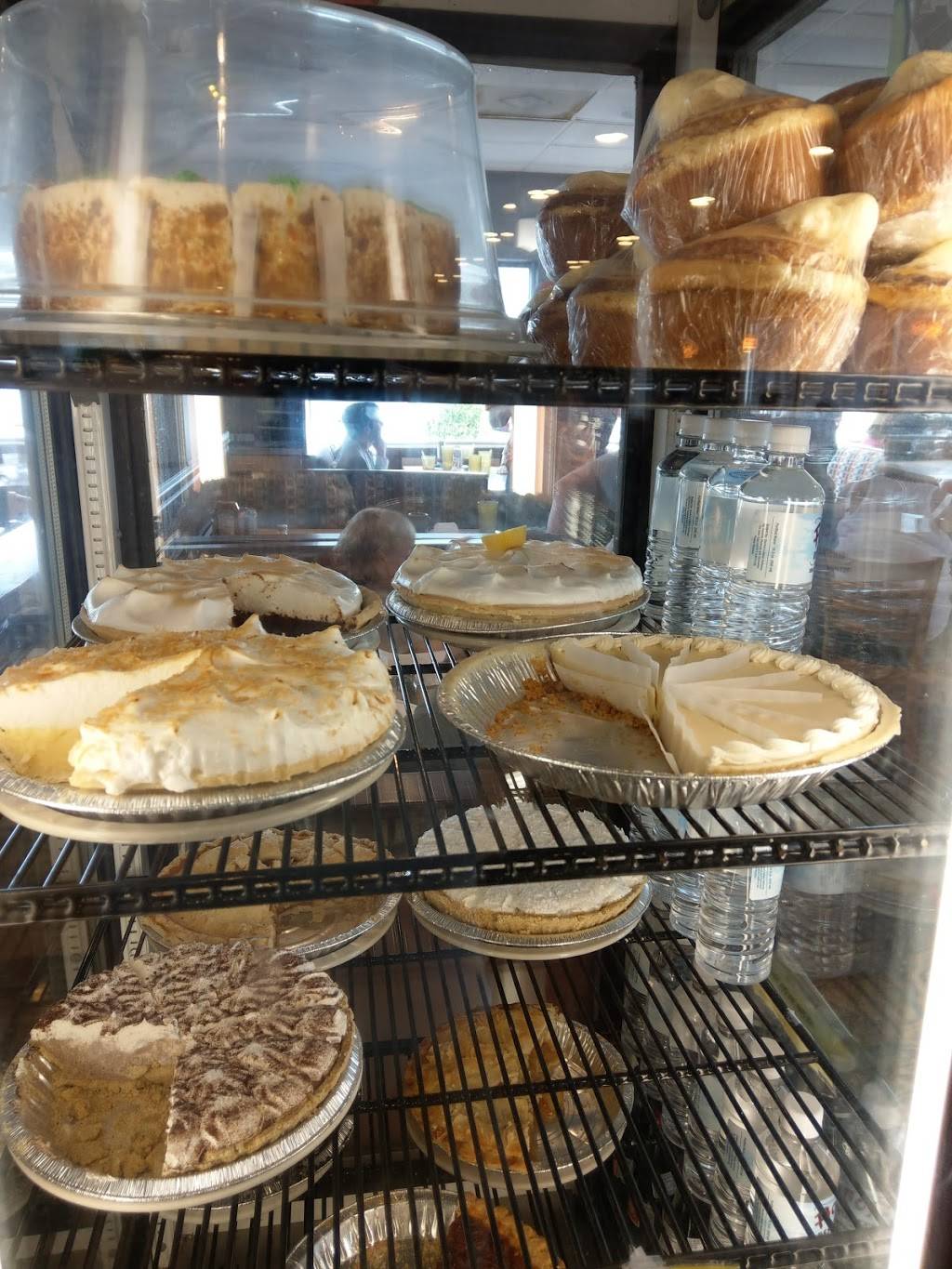 Pioneer Restaurant | restaurant | 306 109th St, Arlington, TX 76011, USA | 8176334433 OR +1 817-633-4433