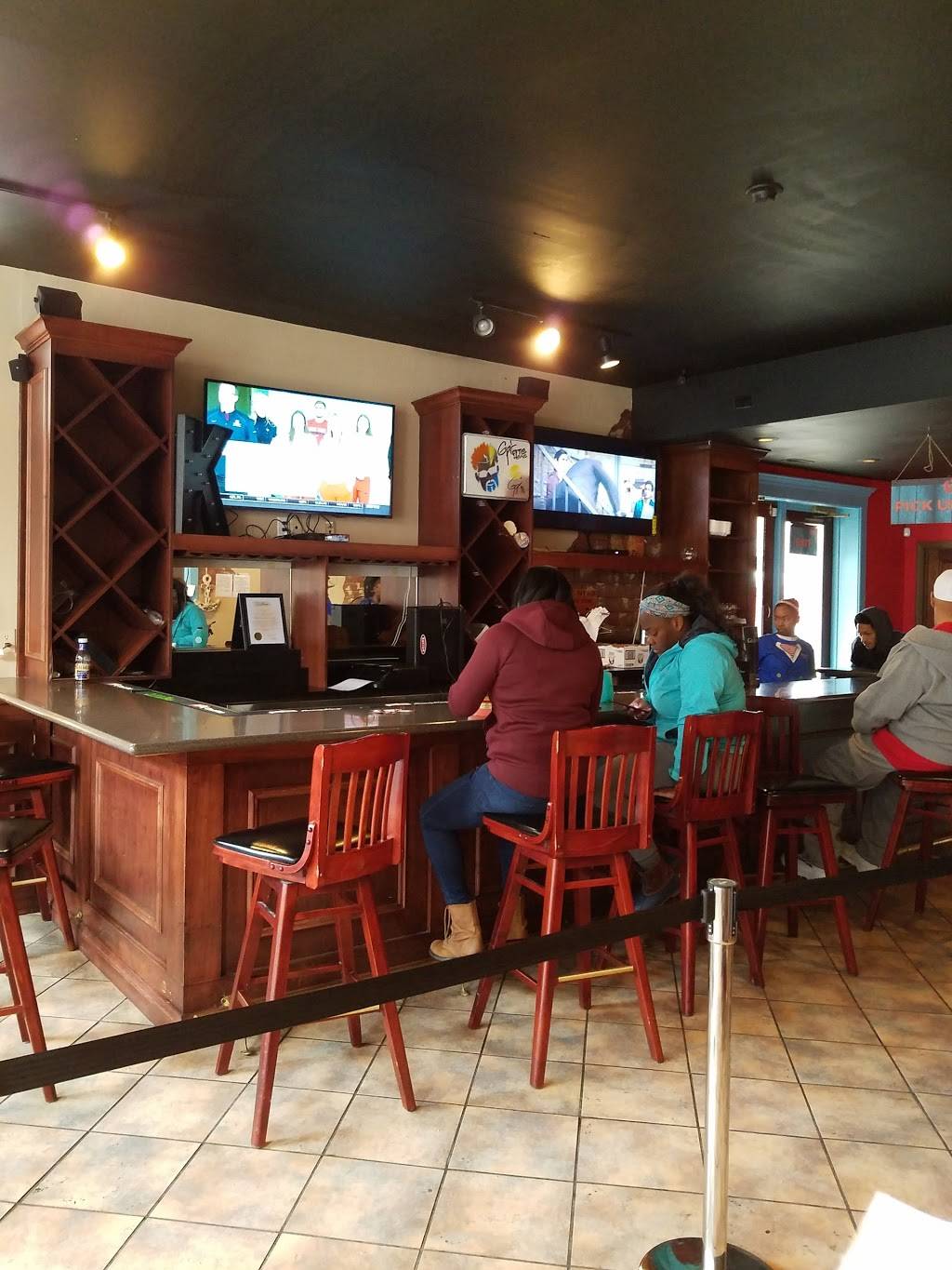 Seafood Lady - W Oak St | restaurant | 107 W Oak St, Louisville, KY 40203, USA | 5022109381 OR +1 502-210-9381