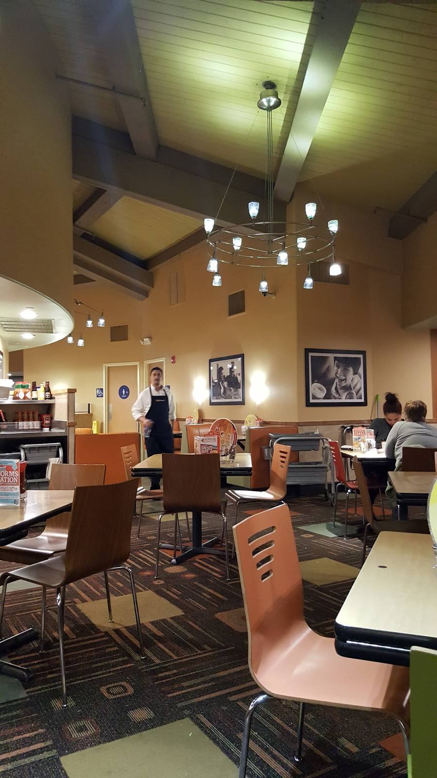 NORMS Restaurant | restaurant | 501 N Azusa Ave, West Covina, CA 91791, USA | 6268592375 OR +1 626-859-2375