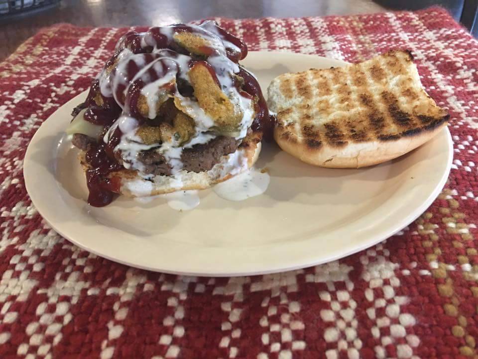 Miss Barlows Cafe | restaurant | 31 W Cumberland St, Martinsville, IL 62442, USA | 2173825782 OR +1 217-382-5782