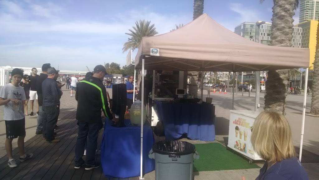 Quality Coast Gourmet Street Kitchen | restaurant | 910 N Harbor Dr, San Diego, CA 92132, USA | 6194439192 OR +1 619-443-9192