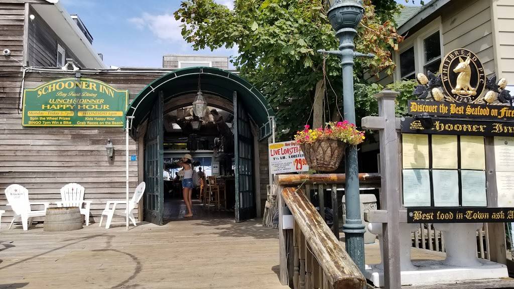 Schooner Inn | restaurant | 57 Bay View Walk, Ocean Beach, NY 11770, USA | 6315838498 OR +1 631-583-8498
