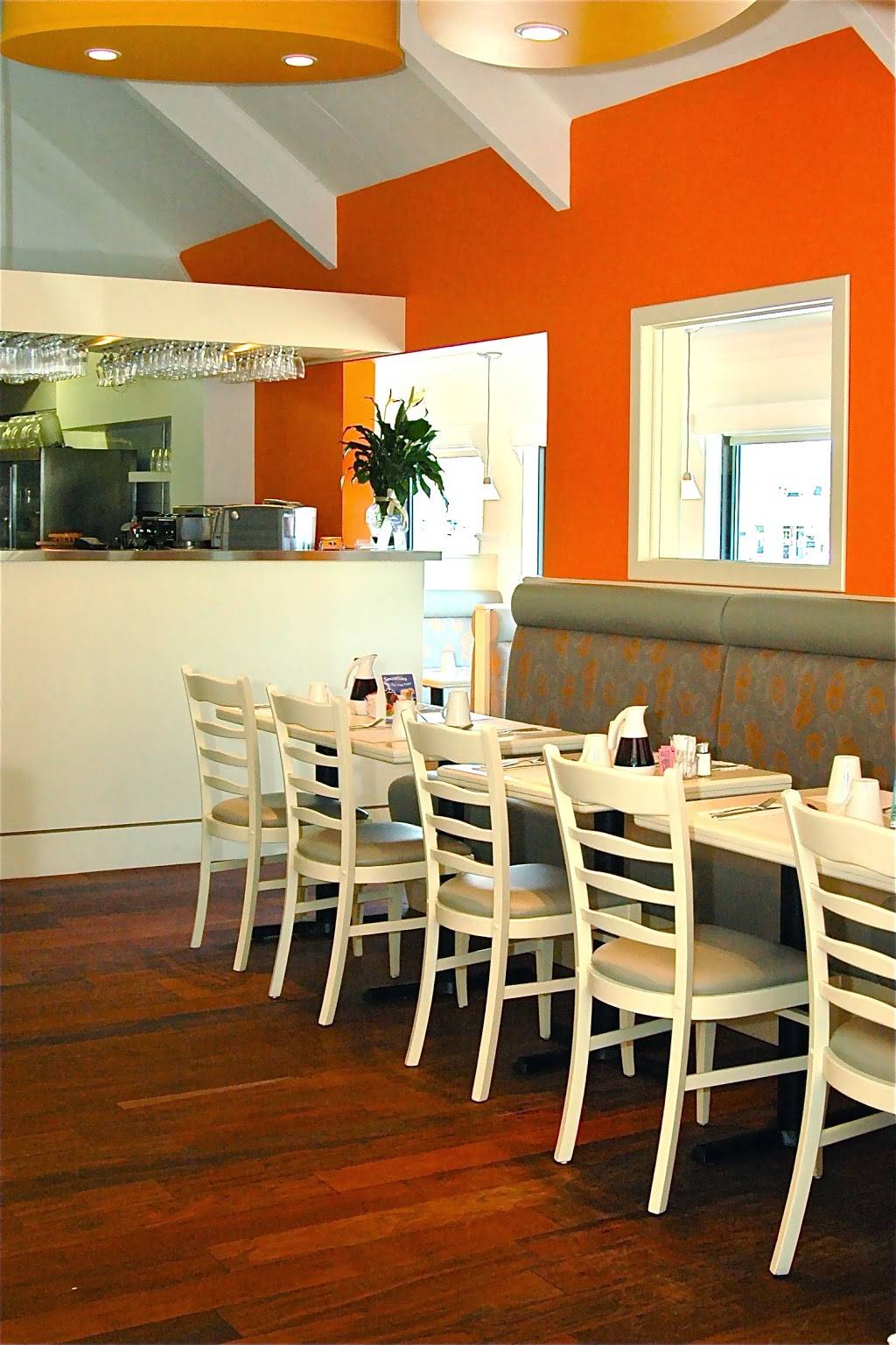 Eggspertise Déjeuner Dîner | restaurant | 383 Chemin de la Grande-Côte, Boisbriand, QC J7G 1A9, Canada | 4504207667 OR +1 450-420-7667