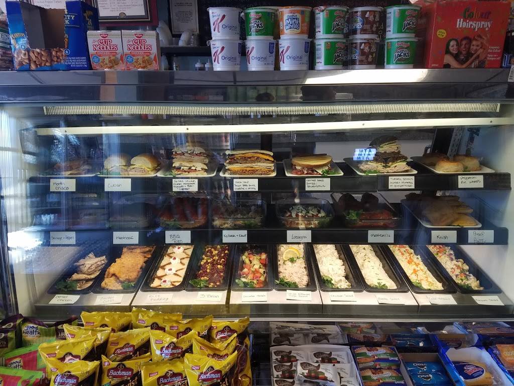 Roses River Deli | restaurant | 140 River Ave, Patchogue, NY 11772, USA | 6312894777 OR +1 631-289-4777