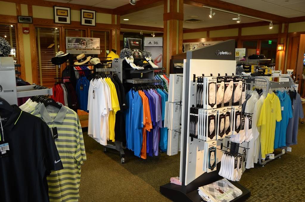 Divots! Bar & Grill | restaurant | 1900 Country Club Dr, Coralville, IA 52241, USA | 3192489300 OR +1 319-248-9300