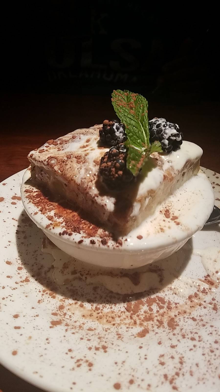 Charlestons Restaurant | restaurant | 6839 S Yale Ave, Tulsa, OK 74136, USA | 9184953511 OR +1 918-495-3511