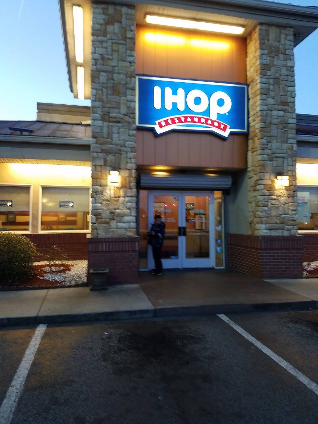 IHOP | restaurant | 7361 Mazyck Rd, North Charleston, SC 29406, USA | 8438249390 OR +1 843-824-9390