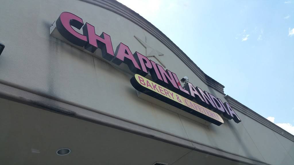 Chapinlandia Bakery | restaurant | 6711 Rampart St, Houston, TX 77081, USA | 7136611095 OR +1 713-661-1095