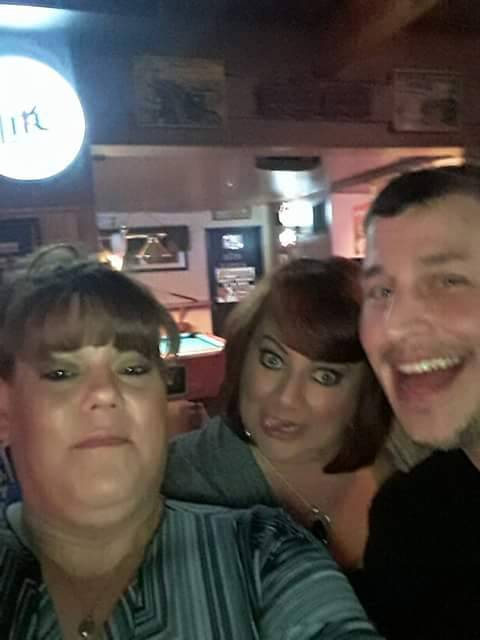 J W Dinks Saloon | restaurant | 135 Millville Oxford Rd, Hamilton, OH 45013, USA | 5138687462 OR +1 513-868-7462