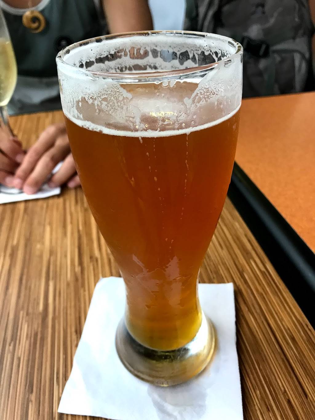 The Local @HNL | restaurant | 300 Rodgers Blvd, Honolulu, HI 96819, USA | 8088243955 OR +1 808-824-3955