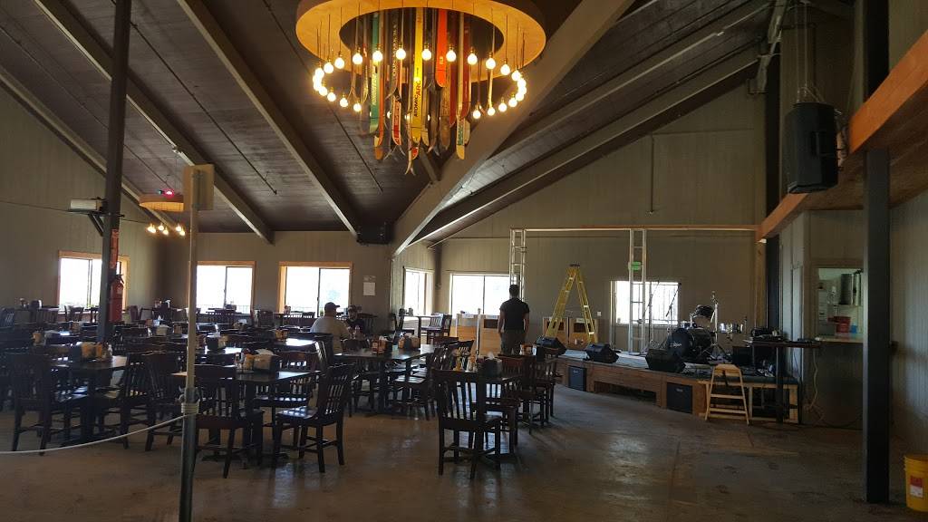 Top of the Notch | restaurant | 7926 Mt Baldy Rd, Mt Baldy, CA 91759, USA | 9099820800 OR +1 909-982-0800