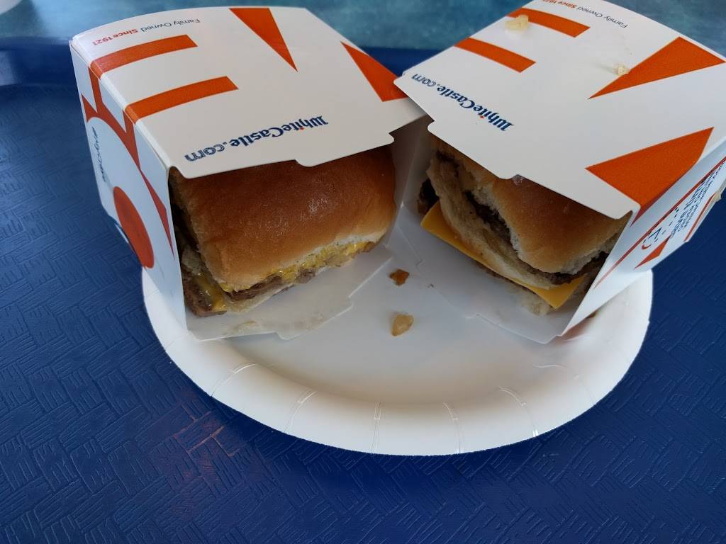 White Castle | restaurant | 2165 Shelby St, Indianapolis, IN 46203, USA | 3177886690 OR +1 317-788-6690