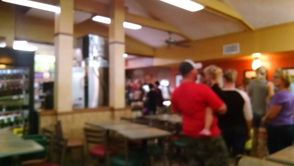 Subway | restaurant | 20 W Christmas Blvd, Santa Claus, IN 47579, USA | 8129372728 OR +1 812-937-2728