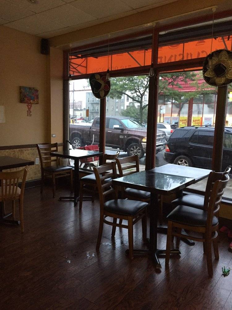 El Puente | restaurant | 9300 5th Ave, Brooklyn, NY 11209, USA | 9172614069 OR +1 917-261-4069