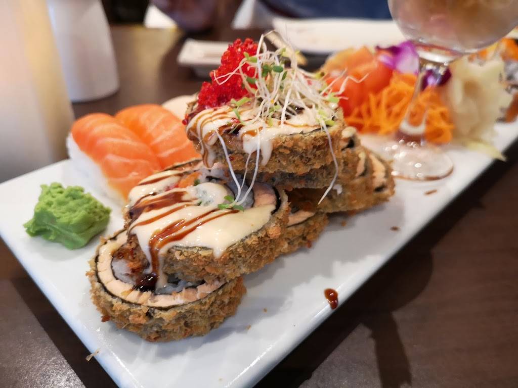 Mika Sushi Bar Fine Cuisine Asiatique | restaurant | 1 Boulevard de Sardaigne, Candiac, QC J5R 0L5, Canada | 4504448988 OR +1 450-444-8988