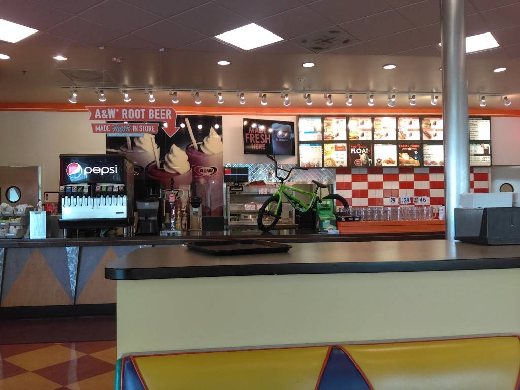 A&W Restaurant | restaurant | 210 Town Center Dr, Dearborn, MI 48126, USA | 3132711676 OR +1 313-271-1676