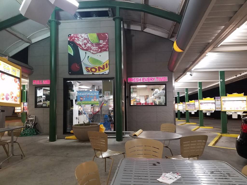 Sonic Drive-In | restaurant | 6949 Maynardville Hwy, Knoxville, TN 37918, USA | 8659221777 OR +1 865-922-1777