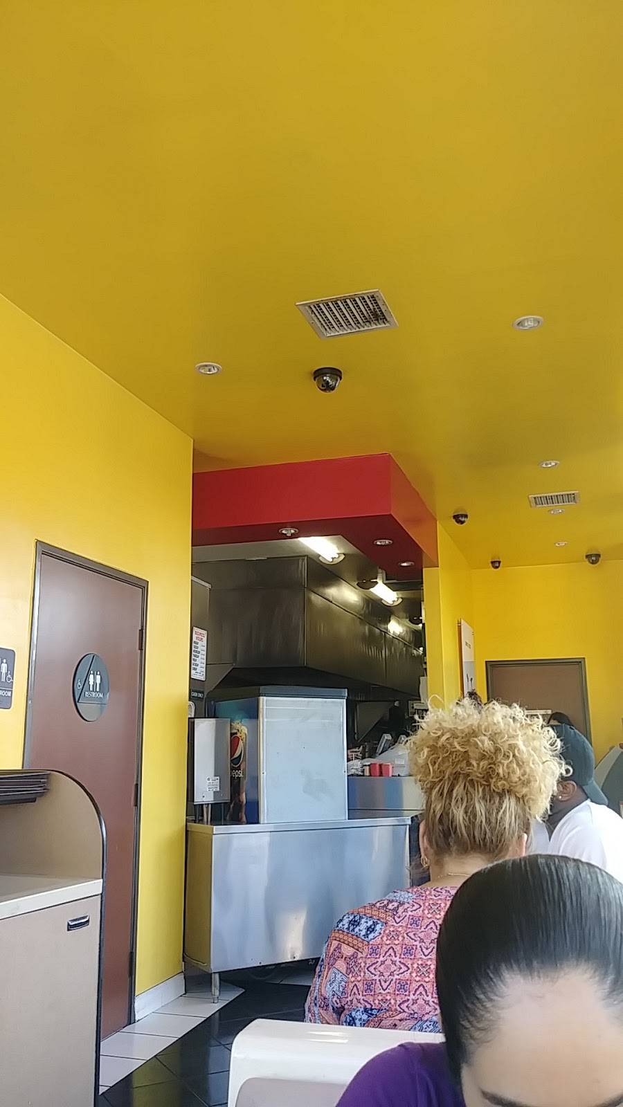 El Pollo Unico | restaurant | 731 N Lake Ave, Pasadena, CA 91104, USA | 6267943033 OR +1 626-794-3033