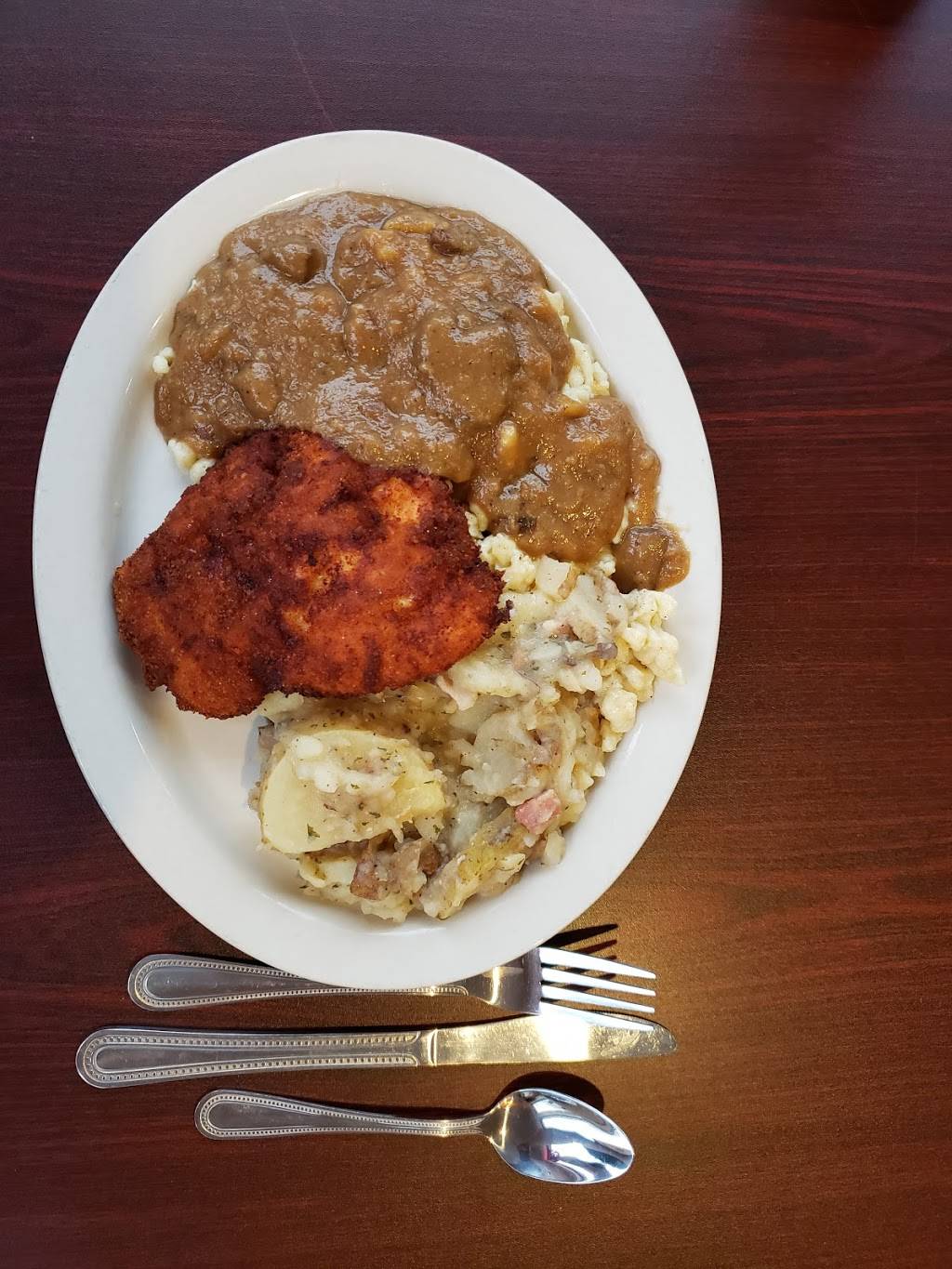 Chau Haus @ Olde Mill Golf Course | restaurant | 6101 W X Y Ave, Schoolcraft, MI 49087, USA | 2696795625 OR +1 269-679-5625