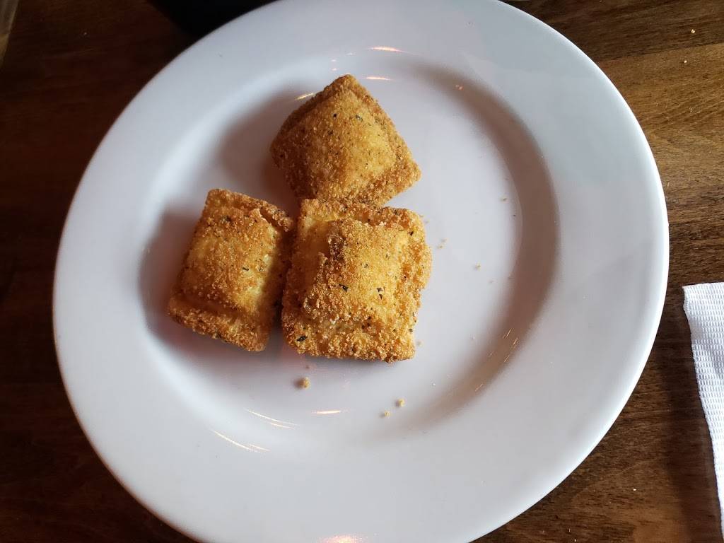 Angelos Pizza | restaurant | 13715 Madison Ave, Lakewood, OH 44107, USA | 2162210440 OR +1 216-221-0440