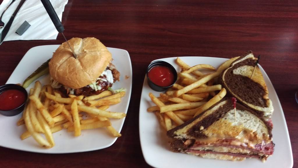 Backstop Bar & Grill | restaurant | 211 N Grant St, Canby, OR 97013, USA | 5032636606 OR +1 503-263-6606