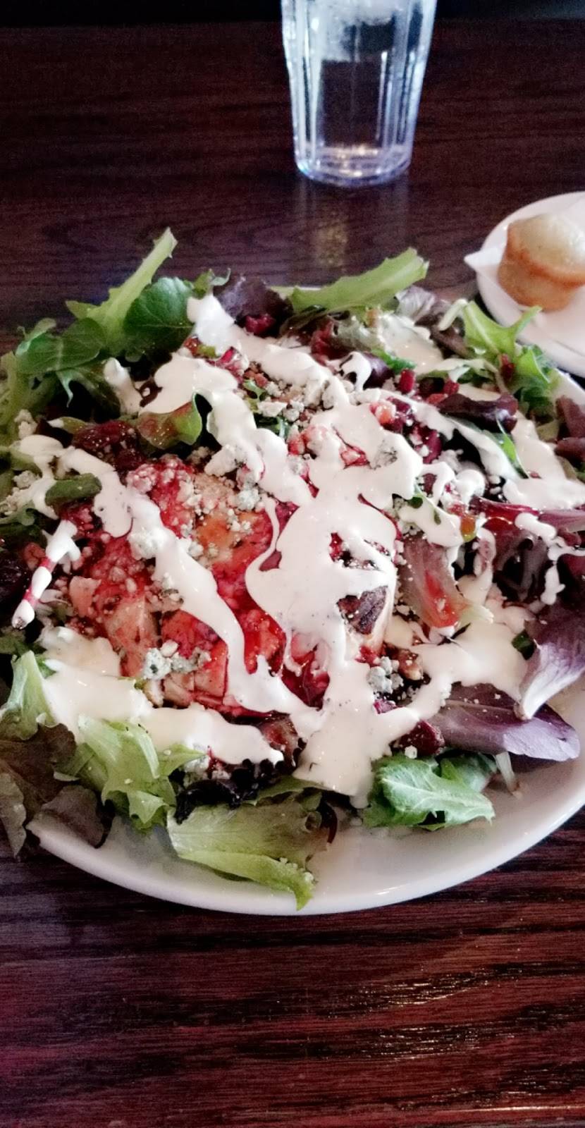 Fletchers Pub | restaurant | 7177 W Q Ave, Kalamazoo, MI 49009, USA | 2693723188 OR +1 269-372-3188