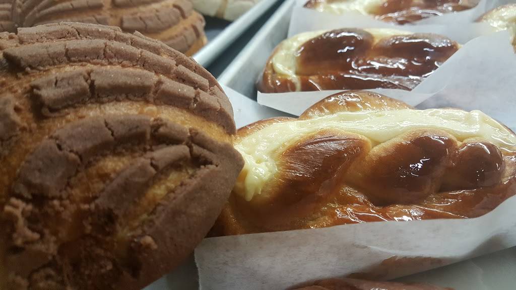 Angelos Bakery & Food | bakery | 5118 Whittier Blvd, Los Angeles, CA 90022, USA | 3237683646 OR +1 323-768-3646