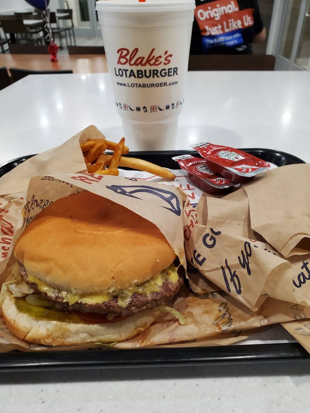 Blakes Lotaburger | restaurant | 1801 Juan Tabo Blvd NE, Albuquerque, NM 87112, USA | 5059160756 OR +1 505-916-0756