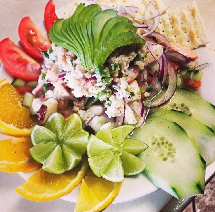 El Calamar | restaurant | 315 W 17th St, Santa Ana, CA 92706, USA | 7148844510 OR +1 714-884-4510