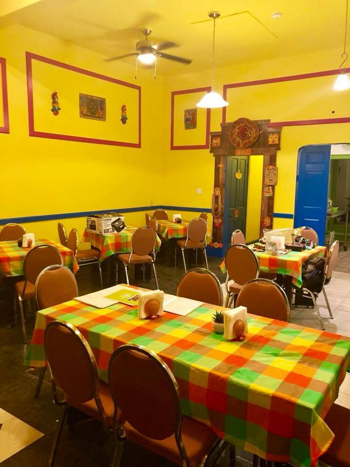 Casa Cancun | restaurant | 325 Wharncliffe Rd S, London, ON N6J 2L6, Canada | 5194383989 OR +1 519-438-3989