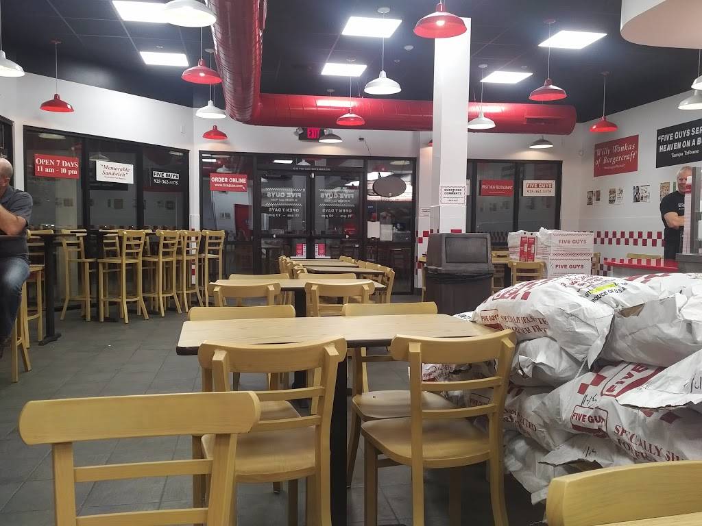 Five Guys | meal takeaway | 190 Alamo Plaza, Alamo, CA 94507, USA | 9253623375 OR +1 925-362-3375