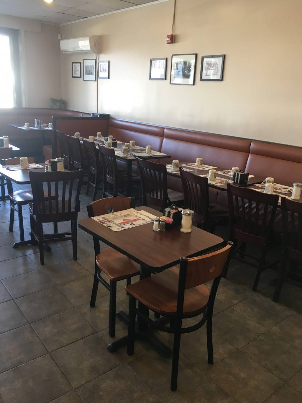 Town Pizza And Café | restaurant | 15 Mechanic St, Bellingham, MA 02019, USA | 5089662222 OR +1 508-966-2222