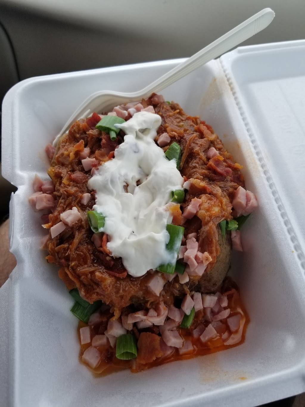 Spud Hut | meal takeaway | 518 W Broadway St, Princeton, IN 47670, USA | 8126350258 OR +1 812-635-0258