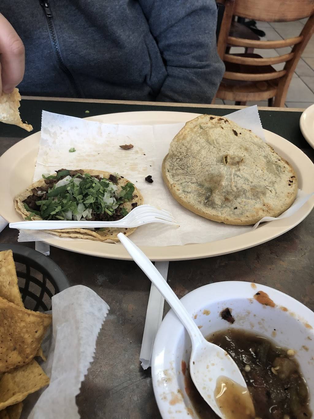 Mis Tacos | restaurant | 4308 W Marquette Rd, Chicago, IL 60629, USA | 7735855310 OR +1 773-585-5310