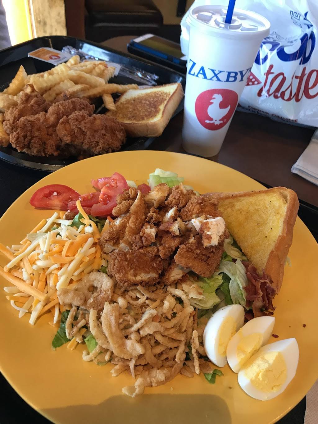 Zaxbys Chicken Fingers & Buffalo Wings | restaurant | 9500 W 135th St, Overland Park, KS 66221, USA | 9135384131 OR +1 913-538-4131