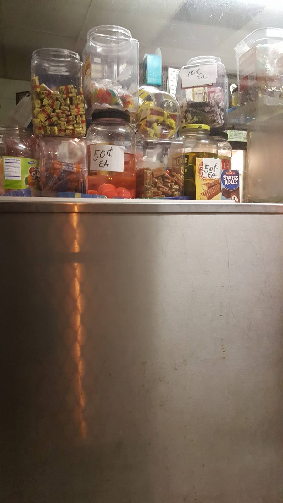 New World Carryout | meal takeaway | 333 E North Ave, Baltimore, MD 21202, USA | 4107526855 OR +1 410-752-6855