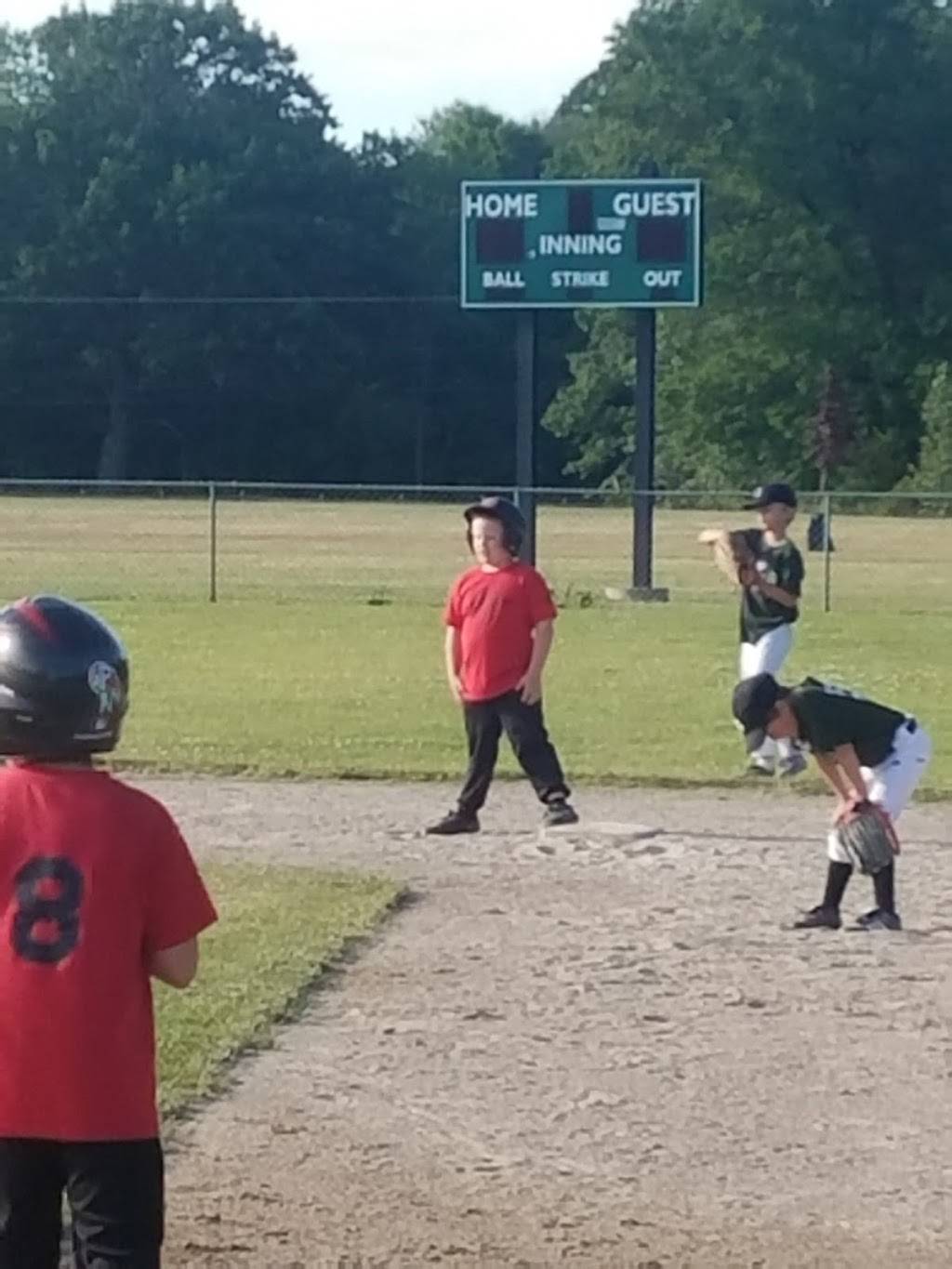 States Golf Course | restaurant | 20 E W Ave, Vicksburg, MI 49097, USA | 2696491931 OR +1 269-649-1931