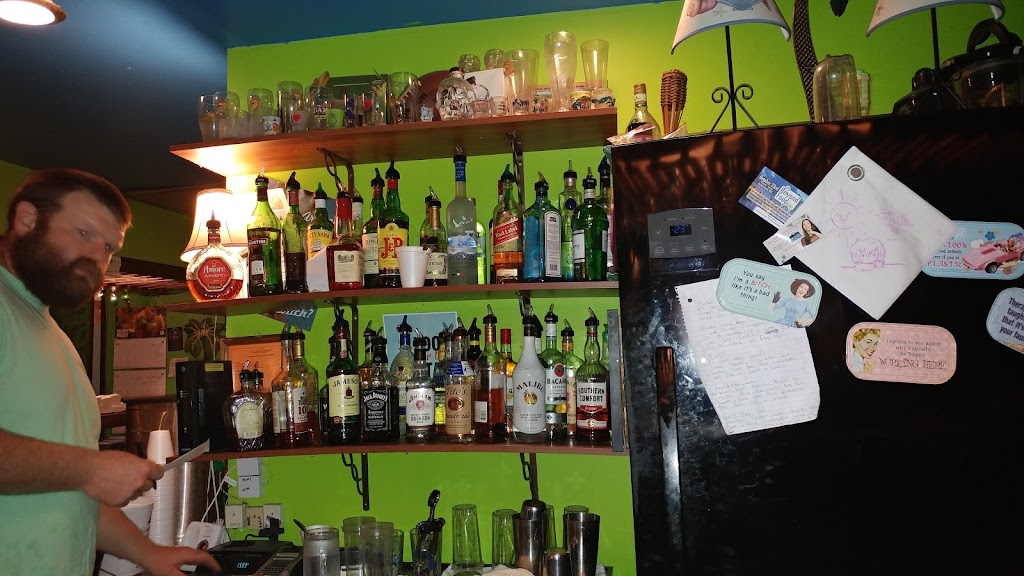 The Sandbar (Bar&Grill) | restaurant | 245 S Adams Ave, Camden, AR 71701, USA | 8708363003 OR +1 870-836-3003