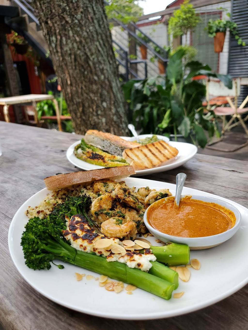 BLDG 5 Market | Kitchen | Patio | restaurant | 2805 Kalurah St, Baton Rouge, LA 70808, USA | 2252562287 OR +1 225-256-2287