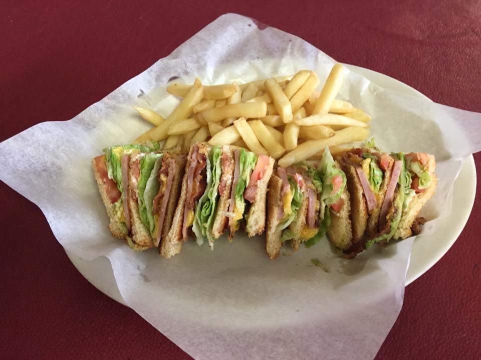 Los Amigos Restaurant | restaurant | 105 S Main St, La Feria, TX 78559, USA | 9567975465 OR +1 956-797-5465