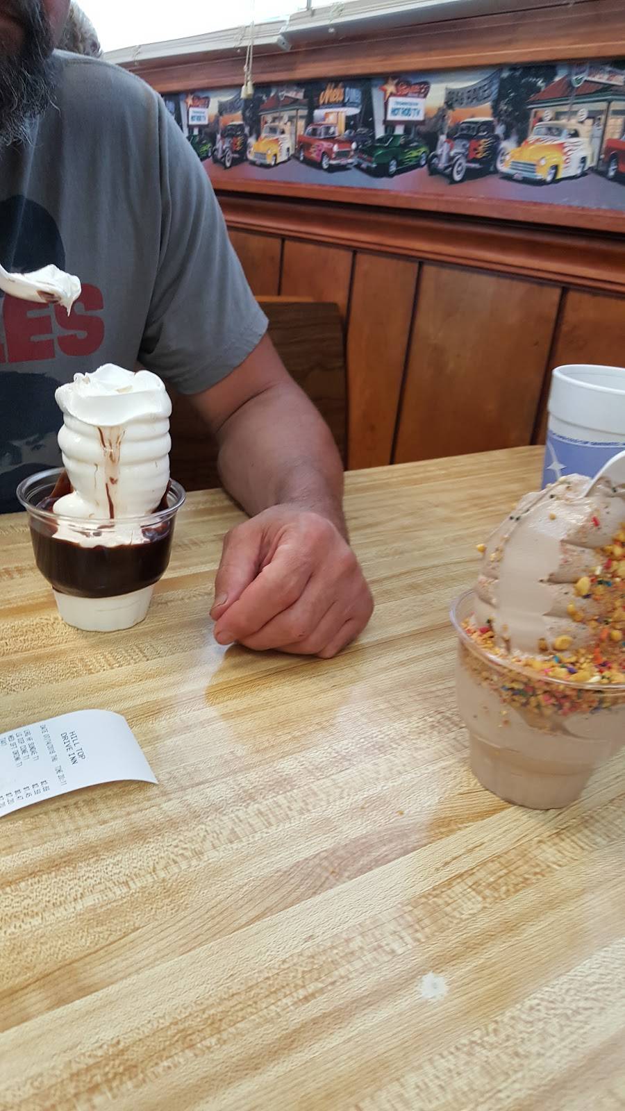 Hilltop Drive-In | restaurant | 705 W Main St, Cambridge City, IN 47327, USA | 7654785880 OR +1 765-478-5880