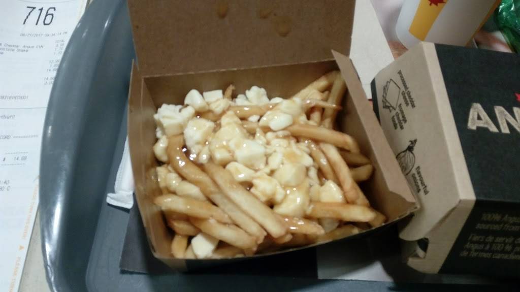 McDonalds | cafe | 3195 Howard Ave, Windsor, ON N8X 3Y9, Canada | 5199660131 OR +1 519-966-0131