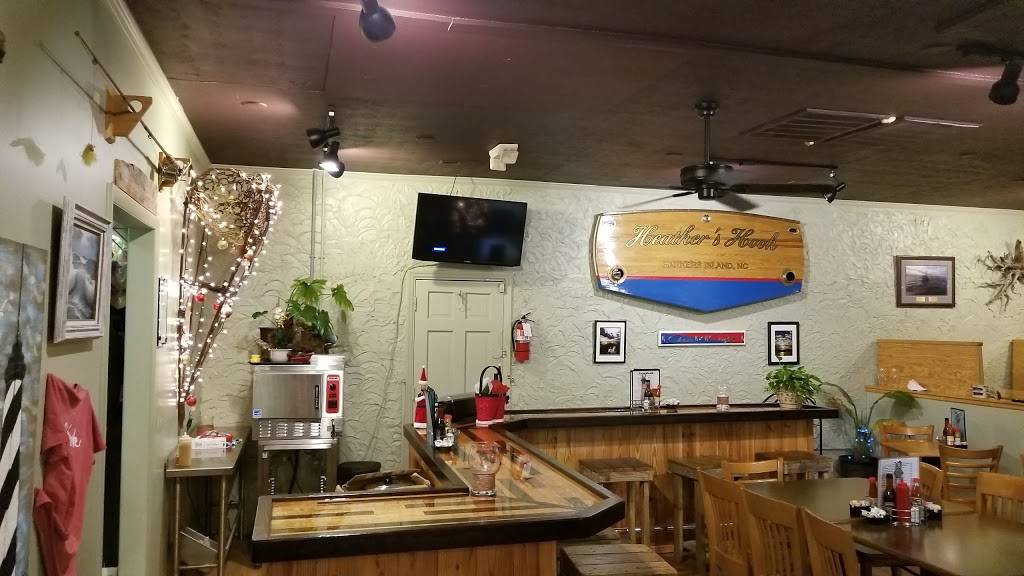 Fish Hook Grill | restaurant | 980 Island Rd, Harkers Island, NC 28531, USA | 2527281792 OR +1 252-728-1792