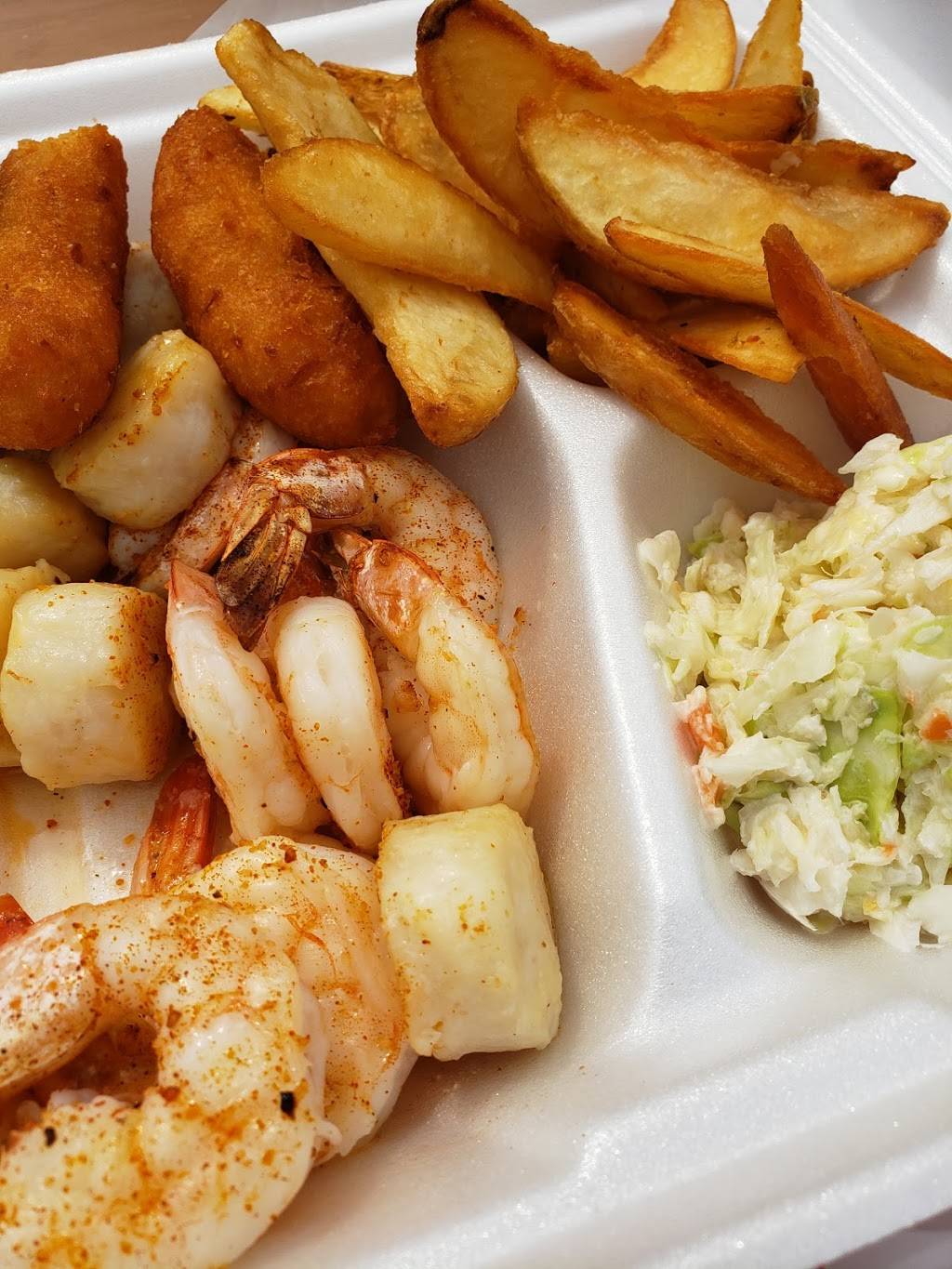 N.C. Seafood Restaurant at the Farmers Market | restaurant | 1201 Agriculture St, Raleigh, NC 27603, USA | 9198334661 OR +1 919-833-4661