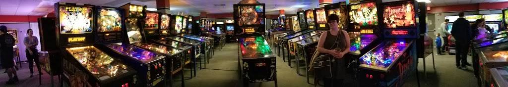 Pinballz Arcade | restaurant | 8940 Research Blvd, Austin, TX 78758, USA | 5124208458 OR +1 512-420-8458