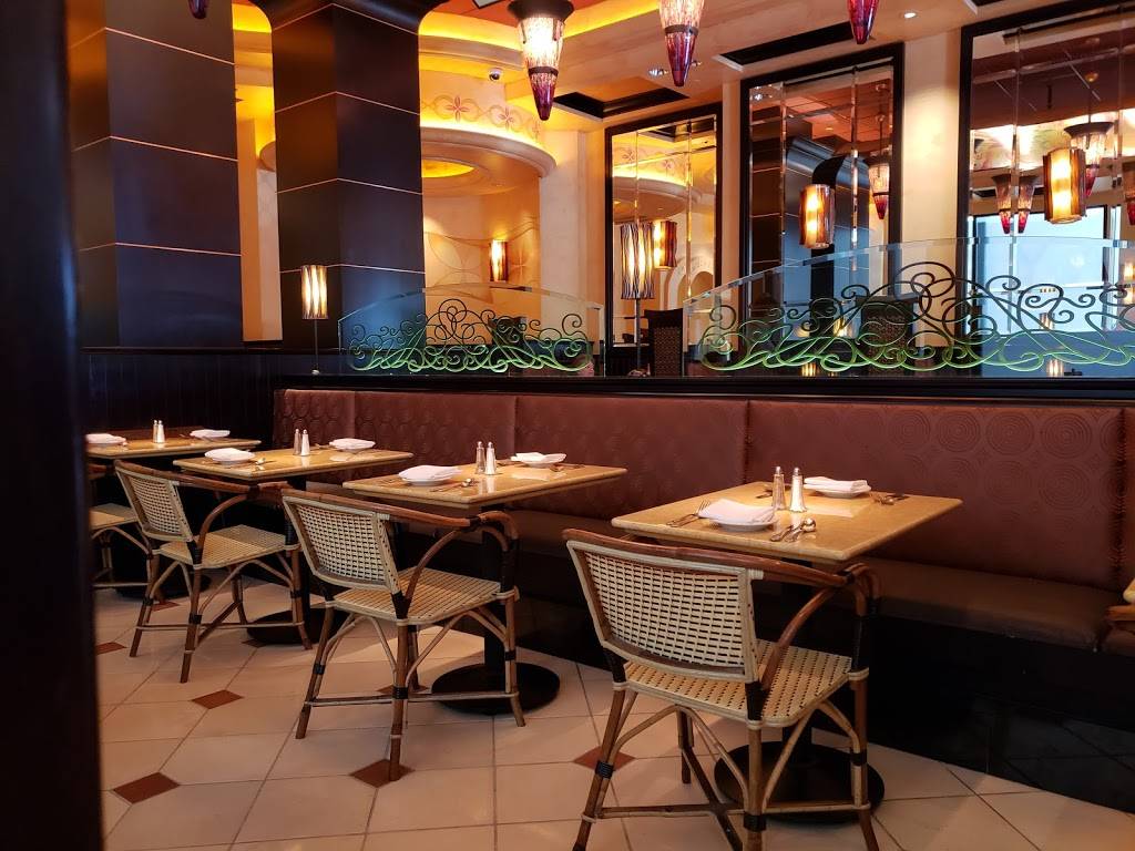 The Cheesecake Factory | restaurant | 200 E Via Rancho Pkwy Ste 370, Escondido, CA 92025, USA | 7607432253 OR +1 760-743-2253